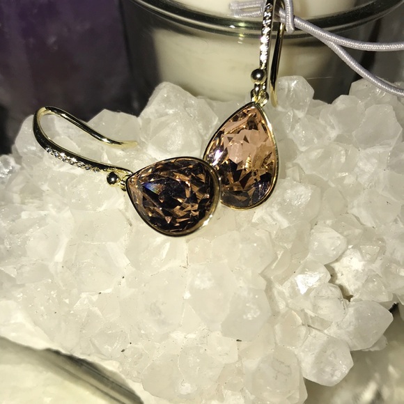 Pink Swarovski Crystals Earings - Picture 2 of 7